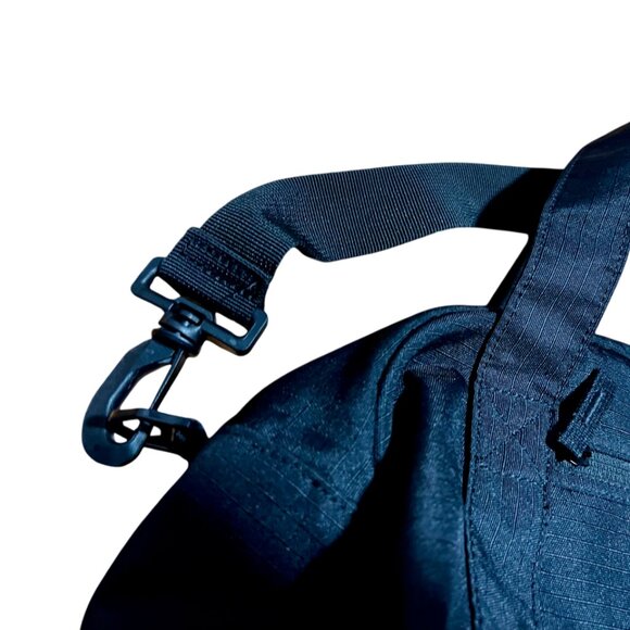 Nike Embroidered Swoosh Gym Bag - Picture 4 of 7